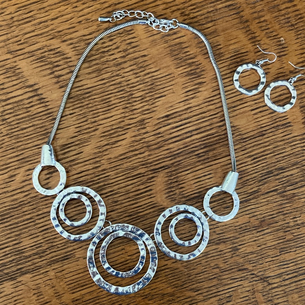 Silver Metal Circle Pendant Necklace and Earring Set